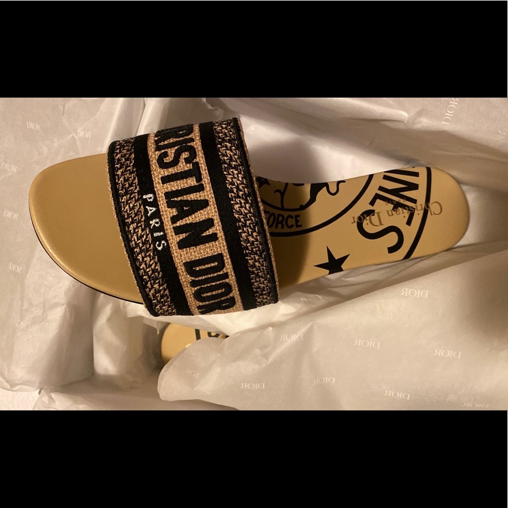 NEW CHRISTIAN DIOR DWAY D-WAY SANDALS SLIDES MULES SHOES 39 & 39.5 SOLD OUT